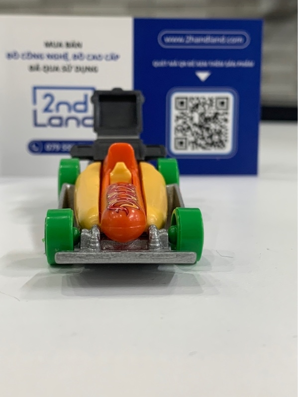 Mô hình Hotwheels Street Wiener - Màu vàng - Ngọai hình: 98% - Body