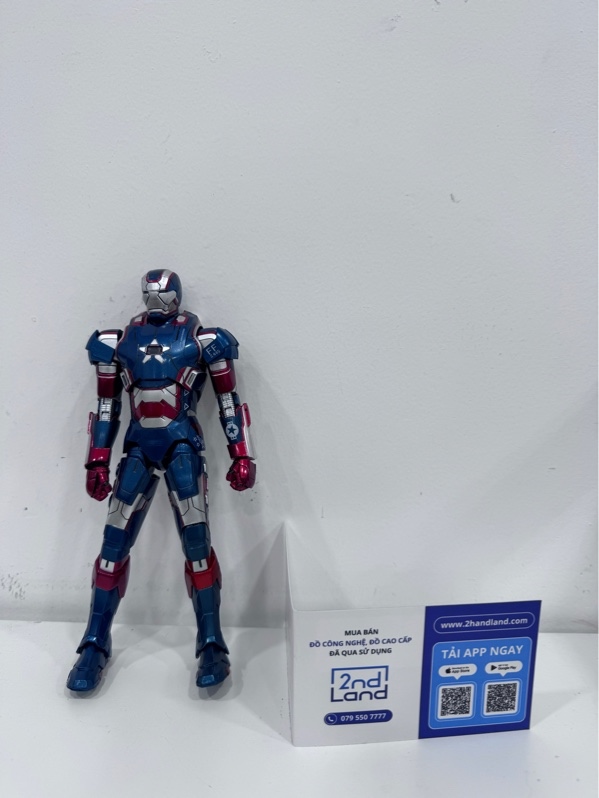 Mô hình Iron Patriot 1.0, tỉ lệ 1:10, ZDToys - Ngoại hình 97.5% - Xước nhẹ - Kèm box bị bể, thiếu 1 cục lửa