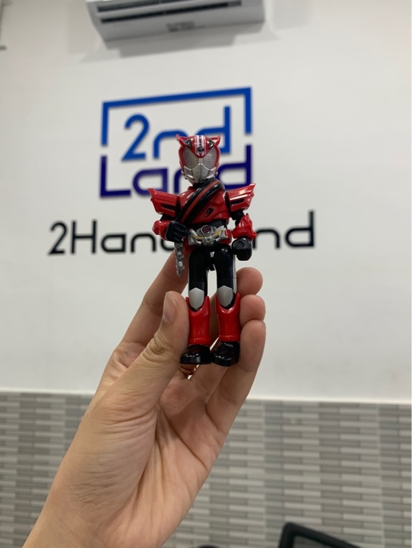 Mô hình Kamen rider drive - Màu đỏ - Ngoại hình: 98% - Box