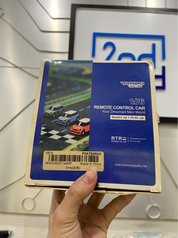 Mô hình ô tô điều khiển từ xa tỷ lệ 1:76 Turbo Racing - Màu xám - Ngoại hình: 98% - Body - Kèm box, điều khiển