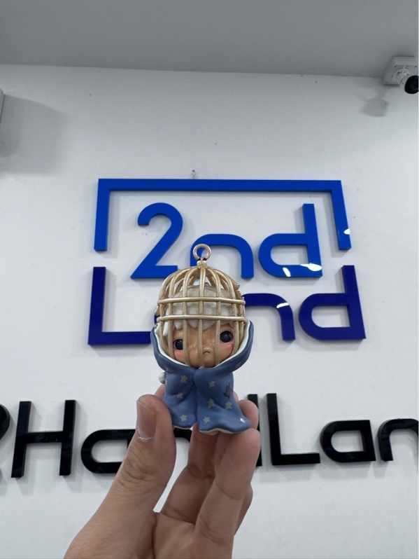 Mô hình Pop Mart Hirono Birdcage (Hirono Shelter Series) - Ngoại hình 97% - Body