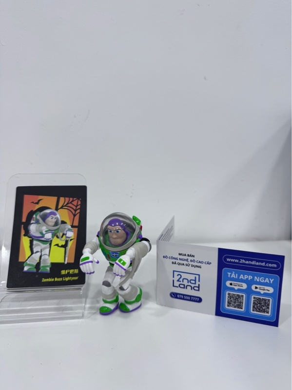 Mô hình Pop Mart Zombie Buzz Lightyear (Spooky Night) - Ngoại hình 98% - Kèm card