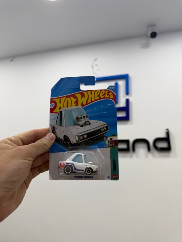 Mô hình xe Hot Wheels '70 Dodge Charger - Newseal