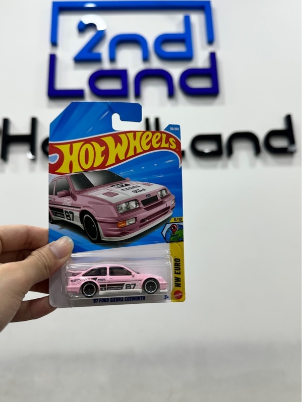Mô hình xe Hot Wheels '87 Ford Sierra Cosworth - Newseal