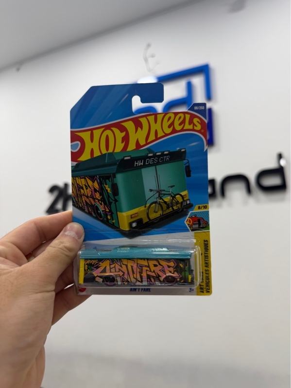 Mô hình xe Hot Wheels Ain't Fare - Newseal