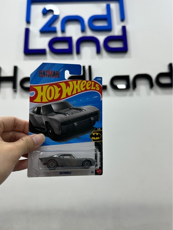 Mô hình xe Hot Wheels Batmobile - Newseal