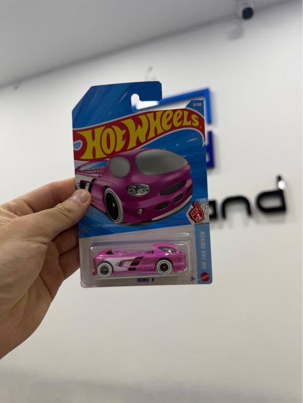 Mô hình xe Hot Wheels Deora II - Newseal