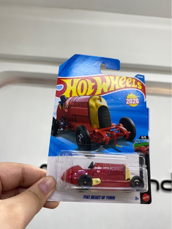 Mô hình xe hot wheels Fiat Beast Of Turin Màu đỏ - Newseal