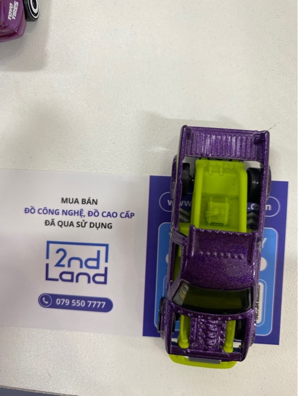 Mô hình xe Hot Wheels Limited Grip - Màu tím xanh - Ngoại hình 98% - Body