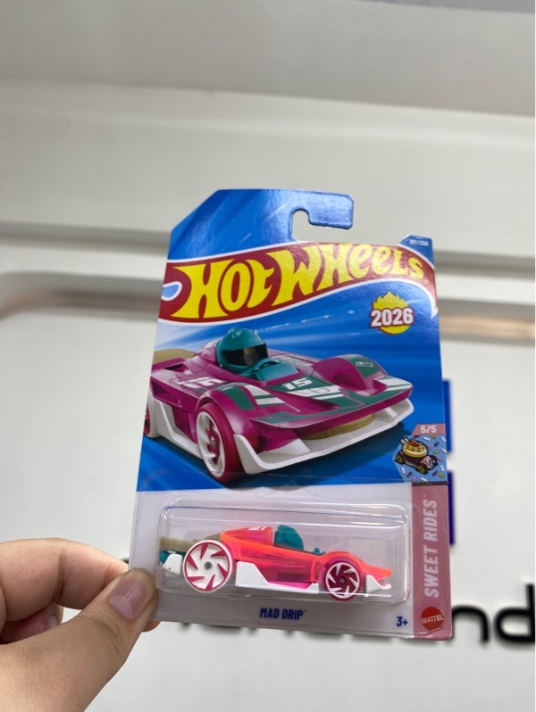 Mô hình xe hot wheels Mad Drip - Màu hồng - Newseal