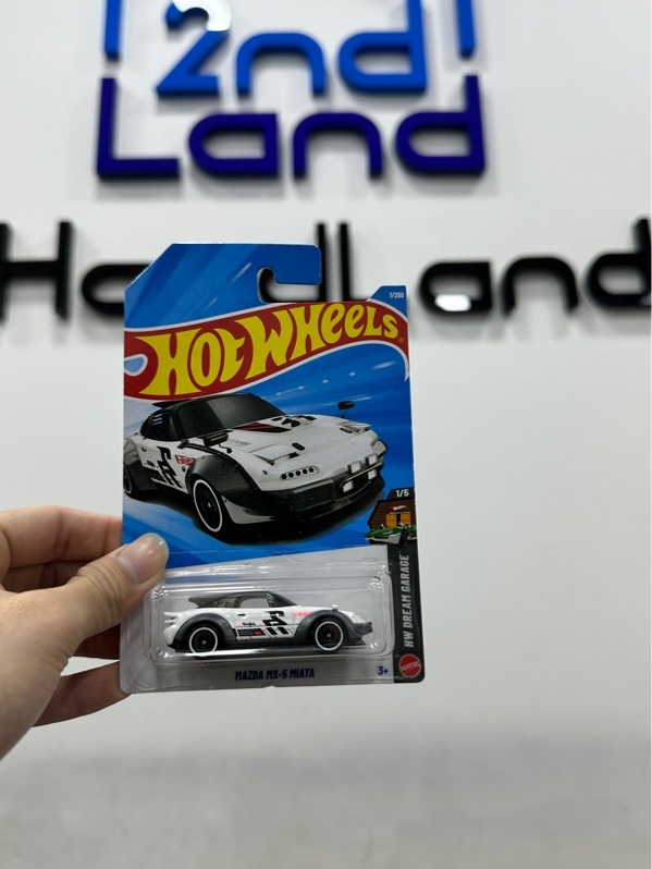 Mô hình xe Hot Wheels Mazda MX-5 Miata - Newseal