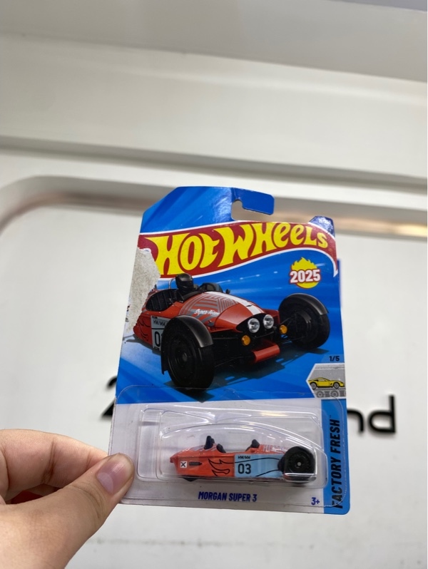 Mô hình xe Hot Wheels MORGAN SUPER 3 - Màu cam - Newseal