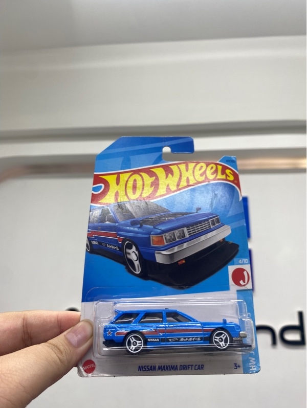 Mô hình xe Hot Wheels Nissan Maxima Drift Car - Màu xanh dương - Newseal