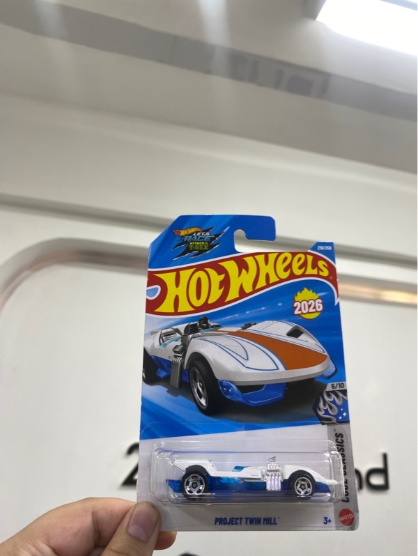 Mô hình xe Hot Wheels Project Twin Mill - Màu xanh trắng - Newseal