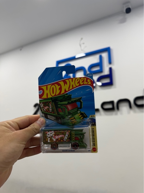 Mô hình xe Hot Wheels Raijin Express - Newseal