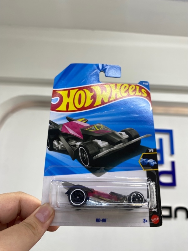 Mô hình xe hot wheels RD-06 - Màu đen hồng - Newseal
