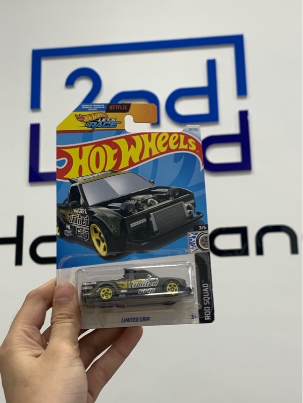 Mô hình xe Hotwheels Limited Grip - Màu xanh lá - Ngoại hình: 98% - Box
