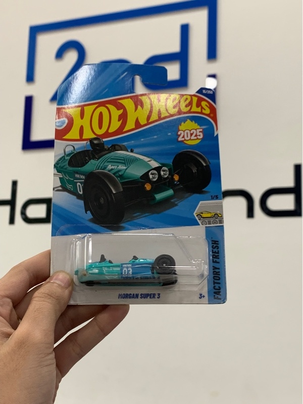 Mô hình xe Hotwheels Morgan Super 3 - Màu xanh - Newseal