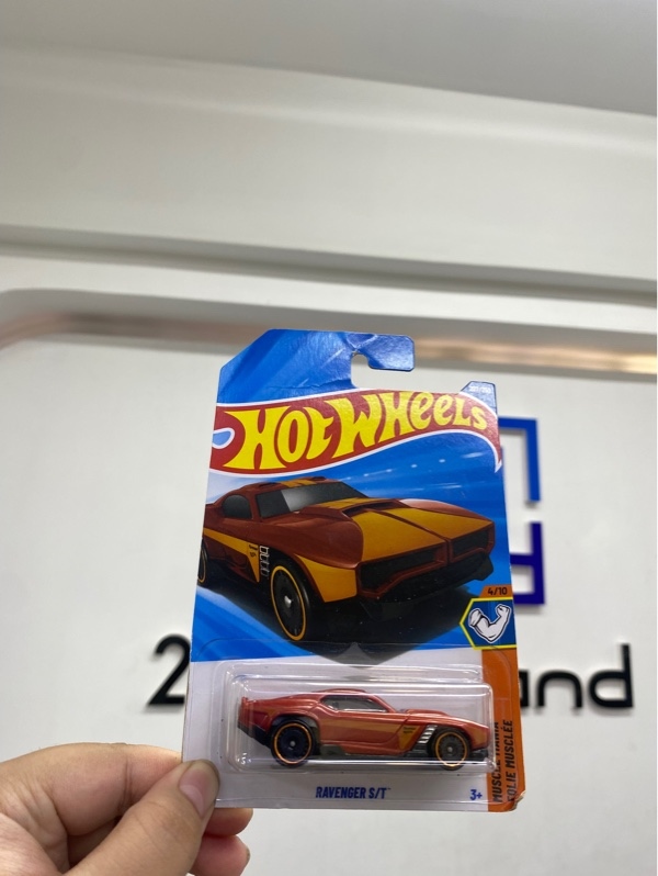 Mô hình xe Hotwheels Ravenger S/T - Màu cam đỏ - Newseal