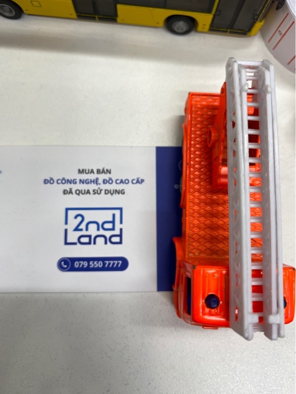 Mô hình xe thang cứu hỏa thương hiệu Siku mã sản phẩm 1015 - Màu cam - Ngoại hình 97.5% - Body