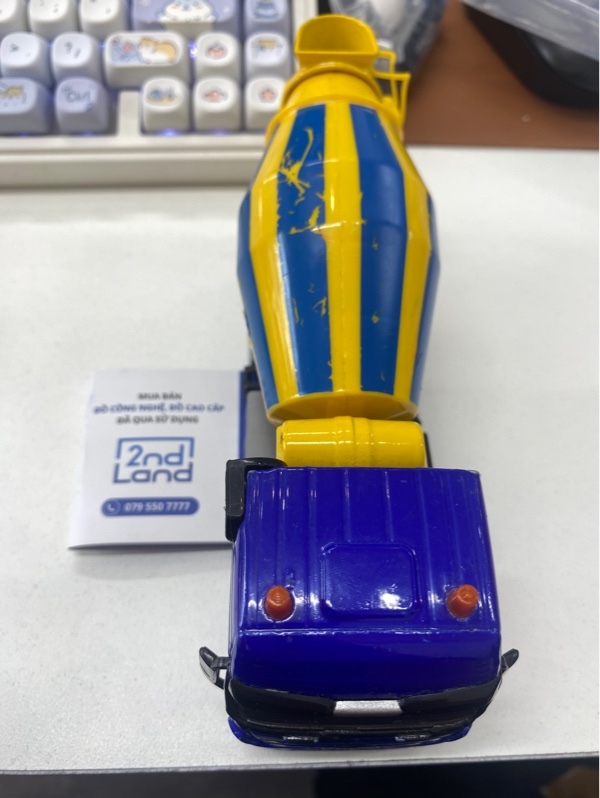Mô hình xe trộn bê tông Siku 3539 tỷ lệ 1:50 - Màu xanh vàng - Ngoại hình 97% - Body