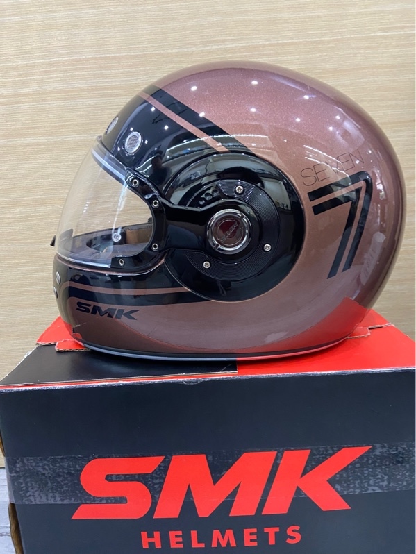 Mũ bảo hiểm Fullface Classic SMK Retro - Size L - Màu nâu - Ngoại hình: 97.5% - FullBox