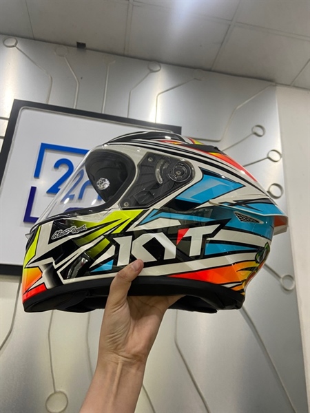 Mũ bảo hiểm Fullface KYT TT Course Dragonboy - Size M - Màu trắng - Ngoại hình: 97.5% - Kèm túi