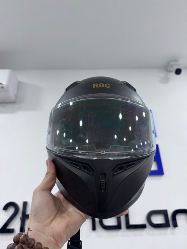 Mũ bảo hiểm Fullface ROC 01 - Màu đen - Ngoại hình 98% - Trầy xước kính, tróc sơn nhẹ - Body
