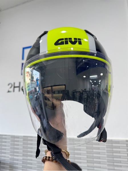 Mũ bảo hiểm Givi M30.3 - Màu xanh lá - Ngoại hình 97% - Kính trầy - Body