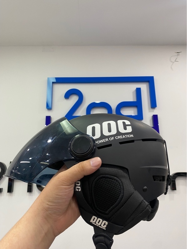 Mũ bảo hiểm POC P10 - Size M - Màu đen - Ngoại hình: 97.5% - Body