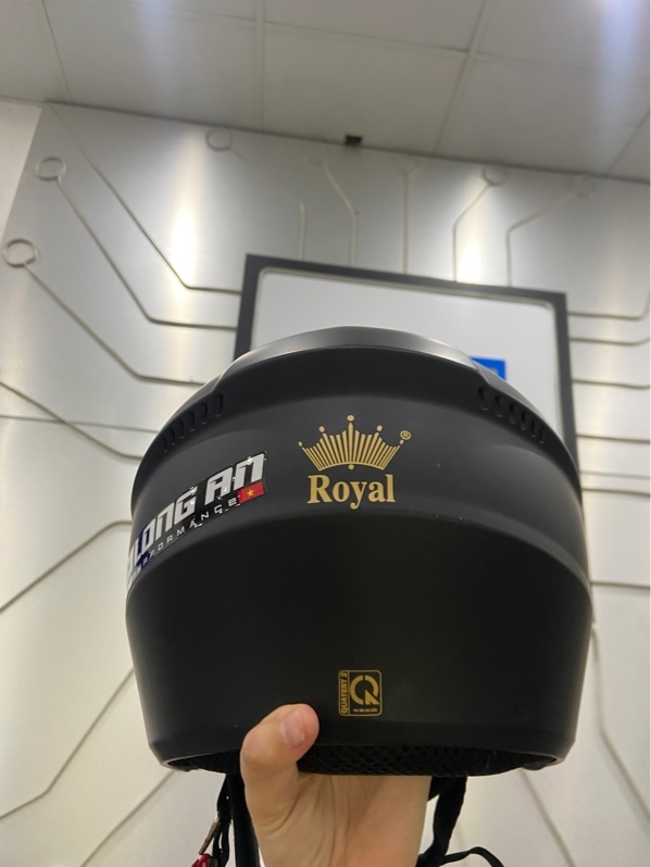 Mũ bảo hiểm Royal M268 - size XL - Màu đen - Ngoại hình: 97% - Bung đệm đầu, xước - Body
