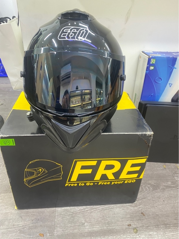 Mũ Fullface EGO E-81 - Size XXL - Màu đen - Ngoại hình 98% - Đệm cứng, kính trong xước ít - Fullbox