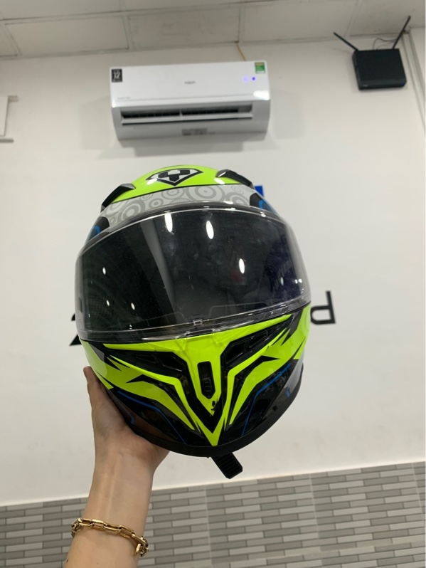 Mũ fullface Yohe 978 - Size M - Màu xanh - Ngoại hình: 97% - Trầy kính, cấn trầy xung quanh, ẩm - Body
