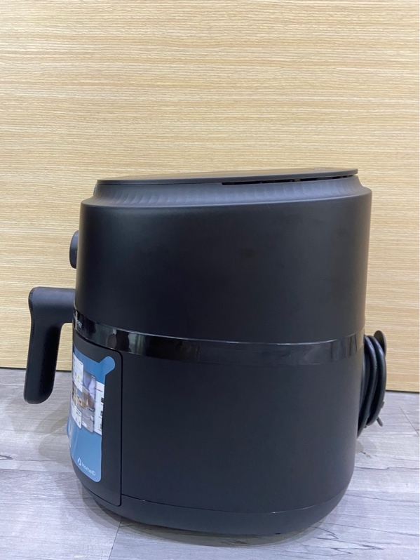 Nồi chiên không dầu Philips NA120/00 - 4.2L - Màu đen - Ngoại hình: 98% - Chưa qua sử dụng - Body