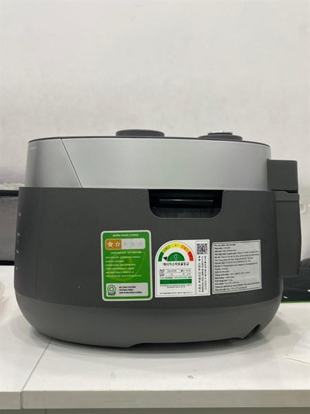Nồi cơm điện cao tầng CucKoo - Model CRP-LHTR0610FD - 1.08 Lít - công suất 1090W - Màu xám - Ngoại hình 98% - Body 2