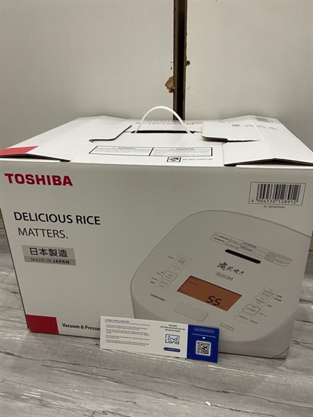 Nồi cơm điện Toshiba RC-18VXWVN - 1250W - 1.8 lít - Màu trắng - Ngoại hình: 99% - Openbox chưa sử dụng