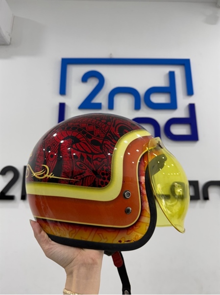 Nón 3/4 Capacete Bell Custom 500 Hart Luck Vermelho/Preto - Màu đỏ vàng - Ngoại hình 97% - Kèm kính vàng