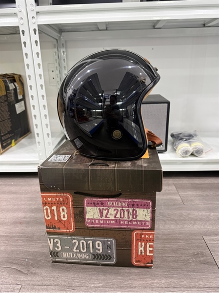 Nón bảo hiểm 3/4 BullDog - Size L - Màu đen - Ngoại hình 99% - Box 1