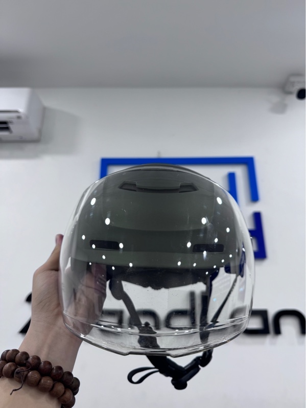 Nón bảo hiểm 3/4 POC P10 - size M - Màu xanh lá - Ngoại hình 97% - Trầy xước, kính xước, mất 2 đệm tai - Body