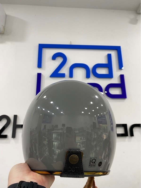 Nón bảo hiểm 3/4 Royal - Model M20 - Màu xám - Ngoại hình 97% - Trầy xước nhẹ , đệm cổ rách 1 chổ - Kèm Box