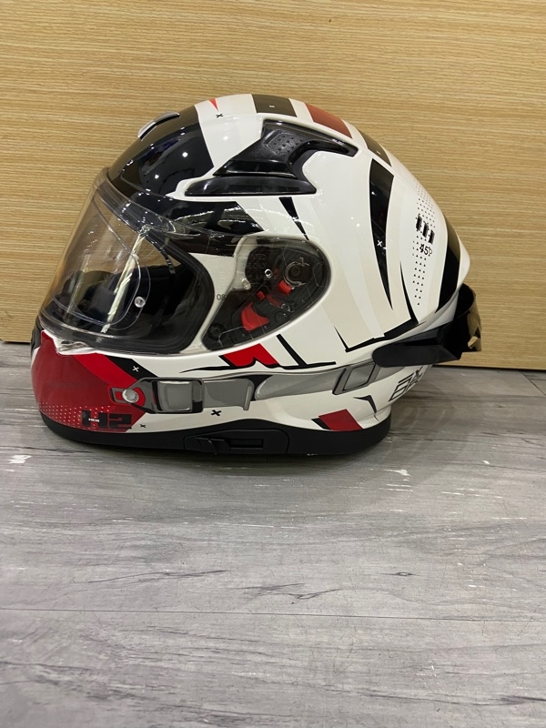 Nón bảo hiểm Axor Apex Hex 2 - Size 2XL (62cm) - Màu trắng đỏ - Ngoại hình: 97% - Gãy chốt trên đuôi gió, trầy đỉnh đầu, trầy chỗ gắn đuôi gió - Body