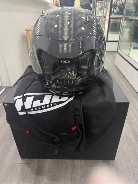 Nón bảo hiểm Fullface HJC RPha 11 Eliens - Size M - Màu đen - Ngoại hình 98% - FullBox 2