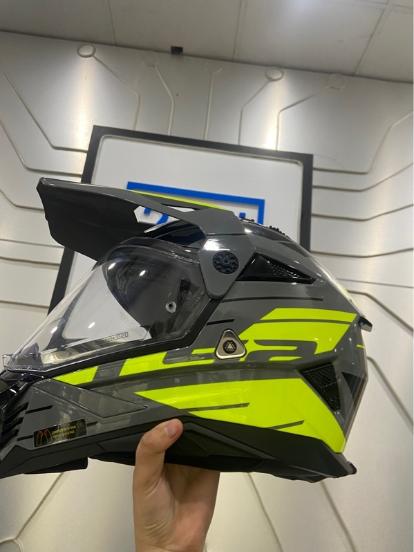 Nón bảo hiểm Fullface LS2 Pioneer ll - Màu xám xanh - Ngoại hình: 97% - Body