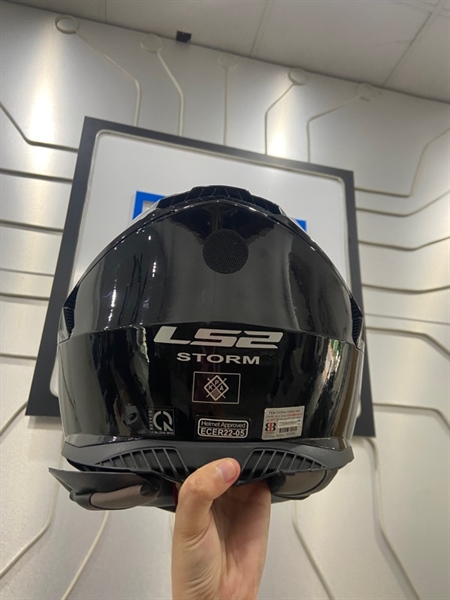Nón bảo hiểm LS2 - FF800 - Fullface Strom 2 kính - Size XL ( 61-62) - Màu đen - Ngoại hình: 98% - Ố mốc dưới cổ bụi - Body 1