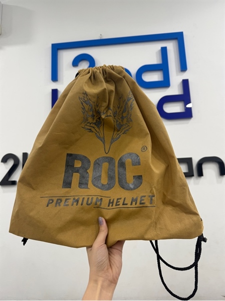 Nón bảo hiểm ROC R08 - Size XL - Màu đen - Ngoại hình 97% - Vải lót lỏng , xốp chai , trầy 1 vết - Kèm túi vải