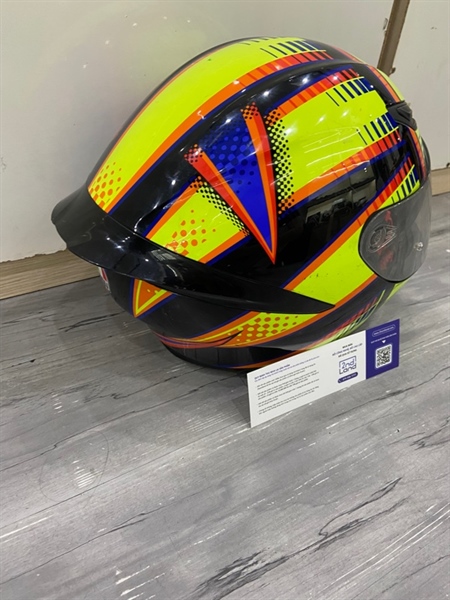 Nón FullFace AGV K1 Soleluna - Size M - Màu đen - Ngoại hình: 97% - Kính trầy, nón tróc sơn, trầy nhiều, mất 1 con ốc chỗ kính - Body 2