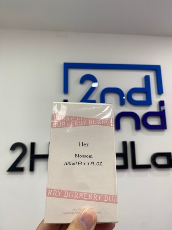 Nước hoa Burberry Her Blossom - Eau De Toilette - 100ml - Open Box