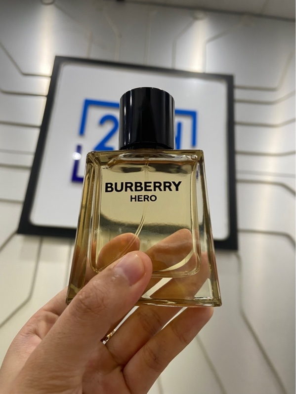 Nước hoa Burberry Hero - EDT - 50ml - Body