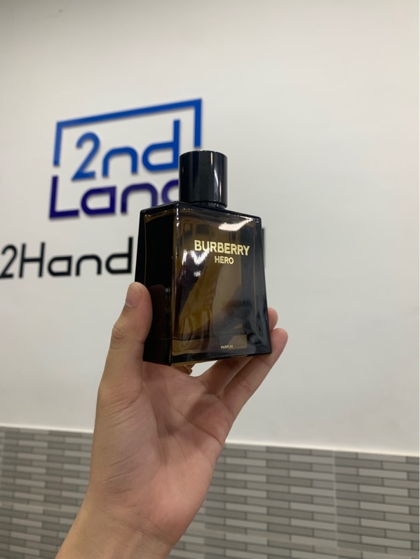 Nước hoa Burberry Hero - Parfum - 97/100ml - Box