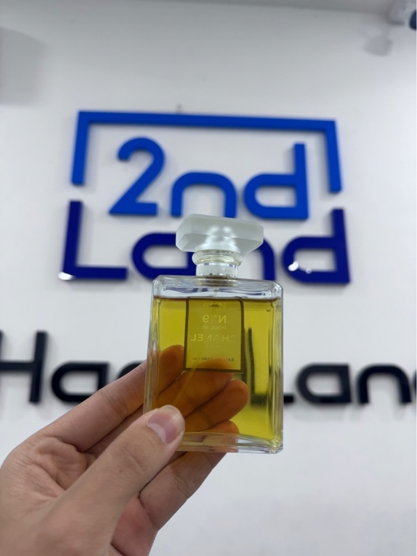 Nước hoa Chanel No.19 Poudré - Eau de Parfum - 90/100ml - Body